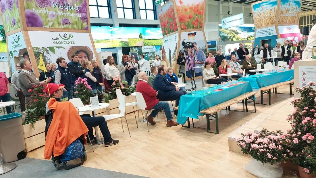 café esperanza auf einer Veranstaltung